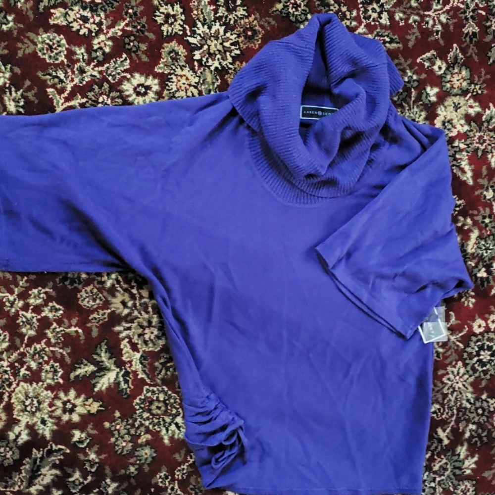 Women's sweater